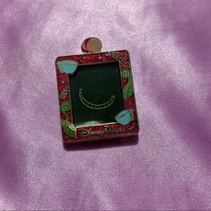 Cheshire Cat Disney Portrait Pin